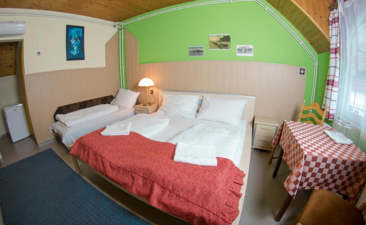 Apartamento Müller's 1 Siófok Exterior foto